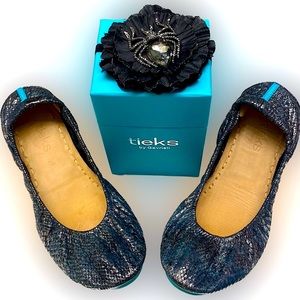 Tieks by Gavrieli Drago, Host Pick, box, spider flower topper, accessories, 9
